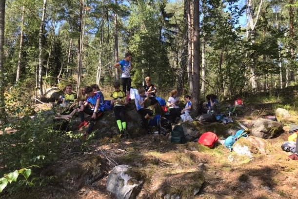 In Paradiset... the squad's getting ready for a long days out in the skog!